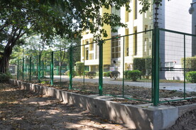 学校建筑隔离栏