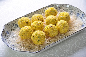 脆皮小榄炸鱼球