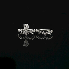 梨形钻石组合戒指