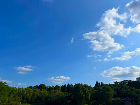 蓝天白云