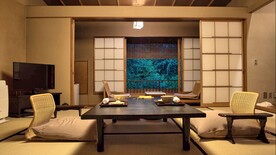 日式居酒屋室内景