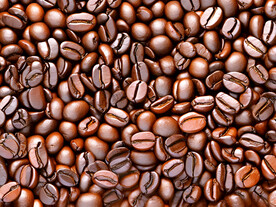 使用咖啡机制作咖啡图片