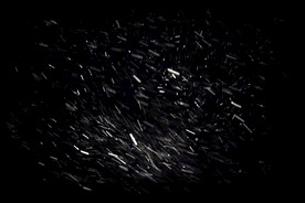 雪花碎片粉尘粒子下落图片素材 