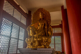 大理雨铜观音像