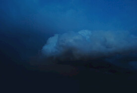 暴风雨天空乌云密布