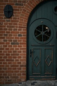 红砖房建筑细节