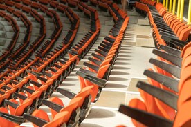 室内观众席椅子