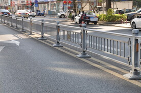 道路护栏