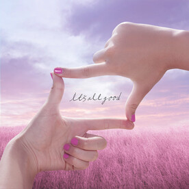 粉色少女风海报