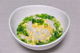 蔬菜煎鸡蛋泡饭