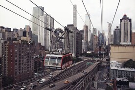 城市建筑和缆车