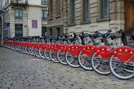 街边的共享单车