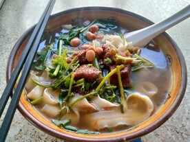 红烧牛肉刀削面