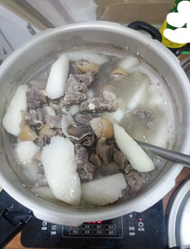 一锅羊肉汤