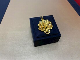 黄金足金孔雀开屏纯金吊坠首饰