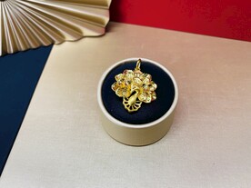 黄金足金孔雀开屏纯金吊坠首饰