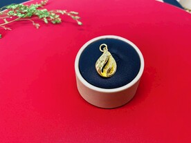 黄金足金水滴形吊坠