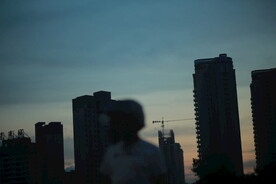 傍晚 城市 天空