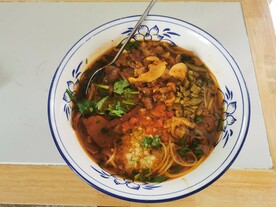 特色牛杂卤粉卤面