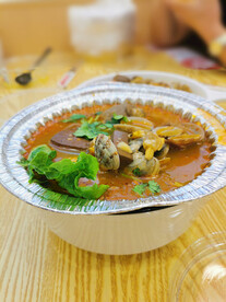 香辣鸭血花甲粉