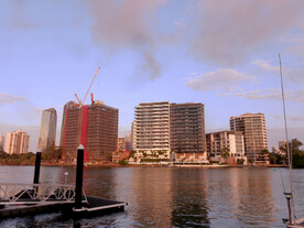 傍晚黄金海岸城市风景