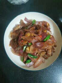 洋葱炒肉片