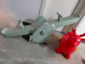 跷跷板和小麋鹿