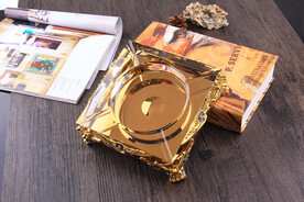 金色透明玻璃烟灰缸