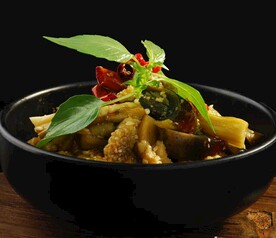 秦椒皮蛋擂茄子