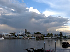 傍晚黄金海岸城市风景