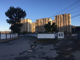 惠景新苑小区外边