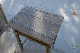 30年前木头课桌 