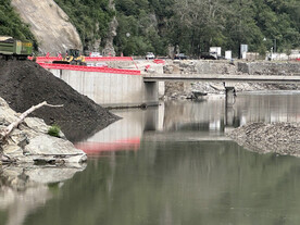 大石河两岸施工工地