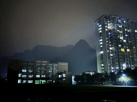 夜幕下的惠景新苑小区