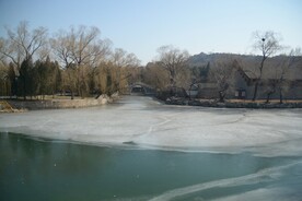 颐和园昆明湖结冰