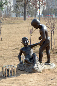 淇县淇河岸上雕塑