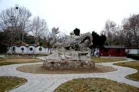 龙亭公园龙造型雕塑