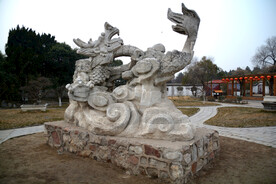 龙亭公园龙雕塑