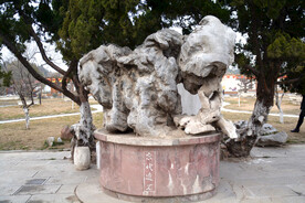 龙亭公园太湖石