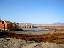 青龙湖假日酒店