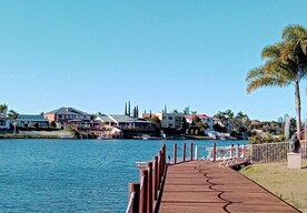 黄金海岸清水湾湖畔风景