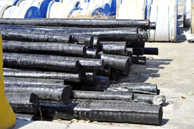 沥青木质电线杆