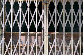 推拉金属伸缩门