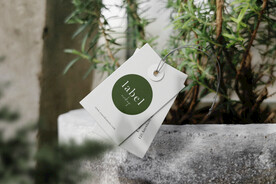 卡片名片海报纸袋文创贴图样机