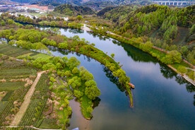 航拍婺源月亮湾图片