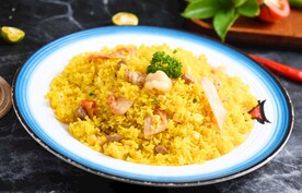 韩式虾仁叉烧泡菜炒饭