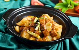 滋味萝卜牛腩煲