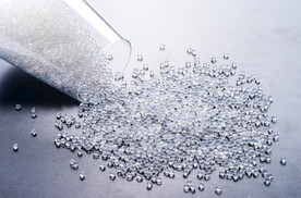 透明塑料色母颗粒图片