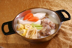 猪骨汤锅
