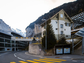 因特拉肯火车站